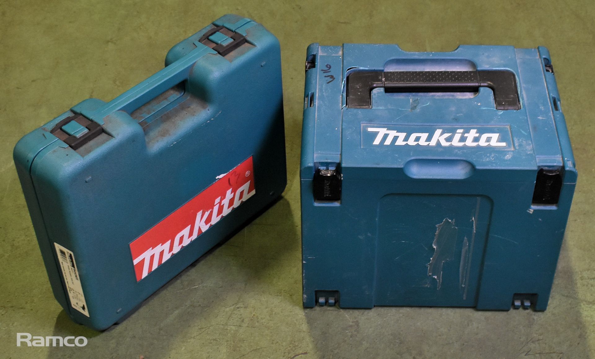 Makita 8434D 14.4V portable electric drill in plastic carry care - SPARES OR REPAIRS - NO BATTERY - Image 11 of 11