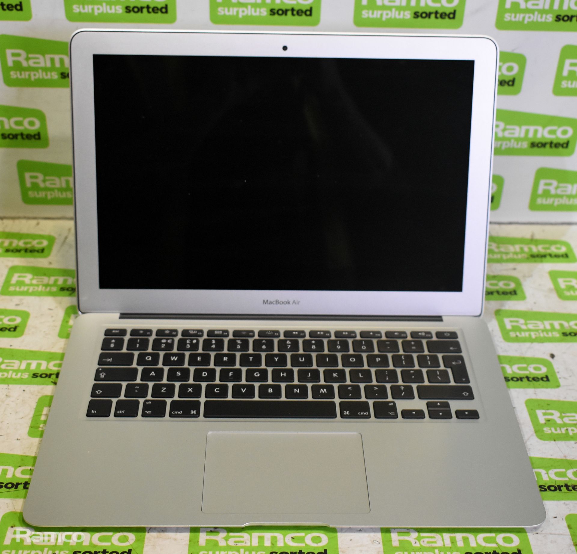 3x Apple Macbook Airs - 13 inch - A1466 - 2014 - full details in desc. - Image 8 of 10