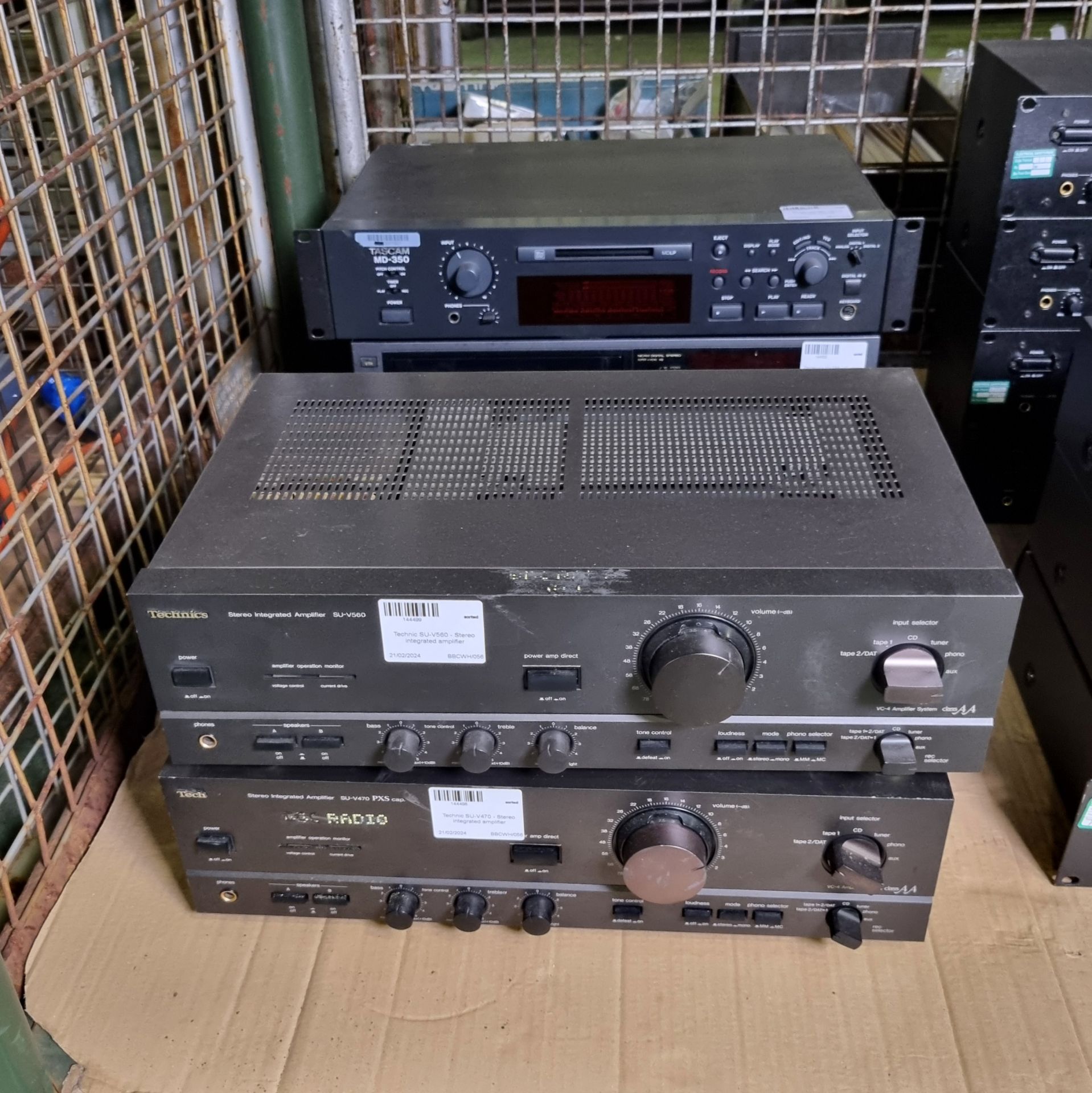 3x Denon DN-C635 compact disc/MP3 players, Technic SU-V470 stereo integrated amplifier & more - Image 3 of 9