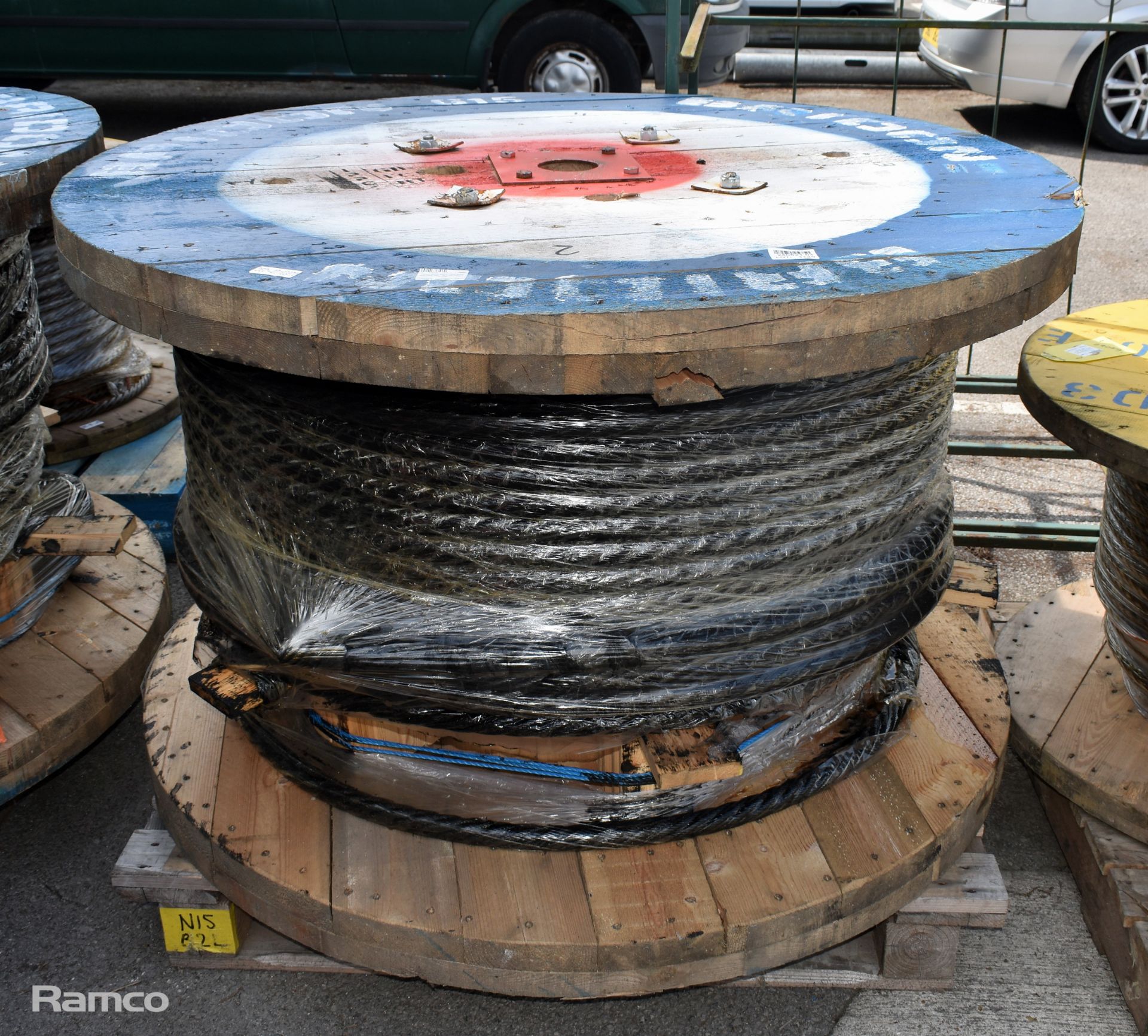 32mm 6x36 galvanised steel wire rope reel - approx weight: 1400kg