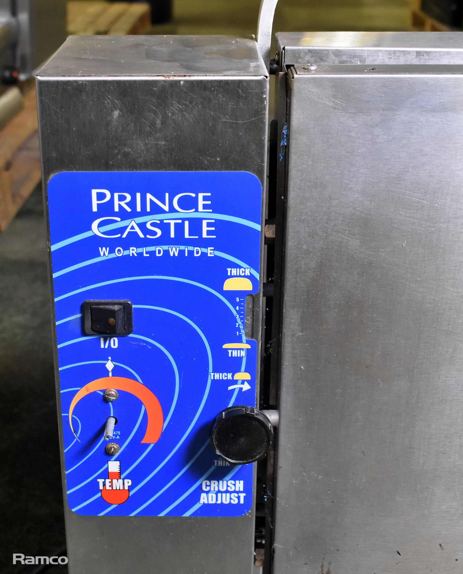 Prince Castle 297-T9FGB stainless steel slimline bun toaster - Image 2 of 8