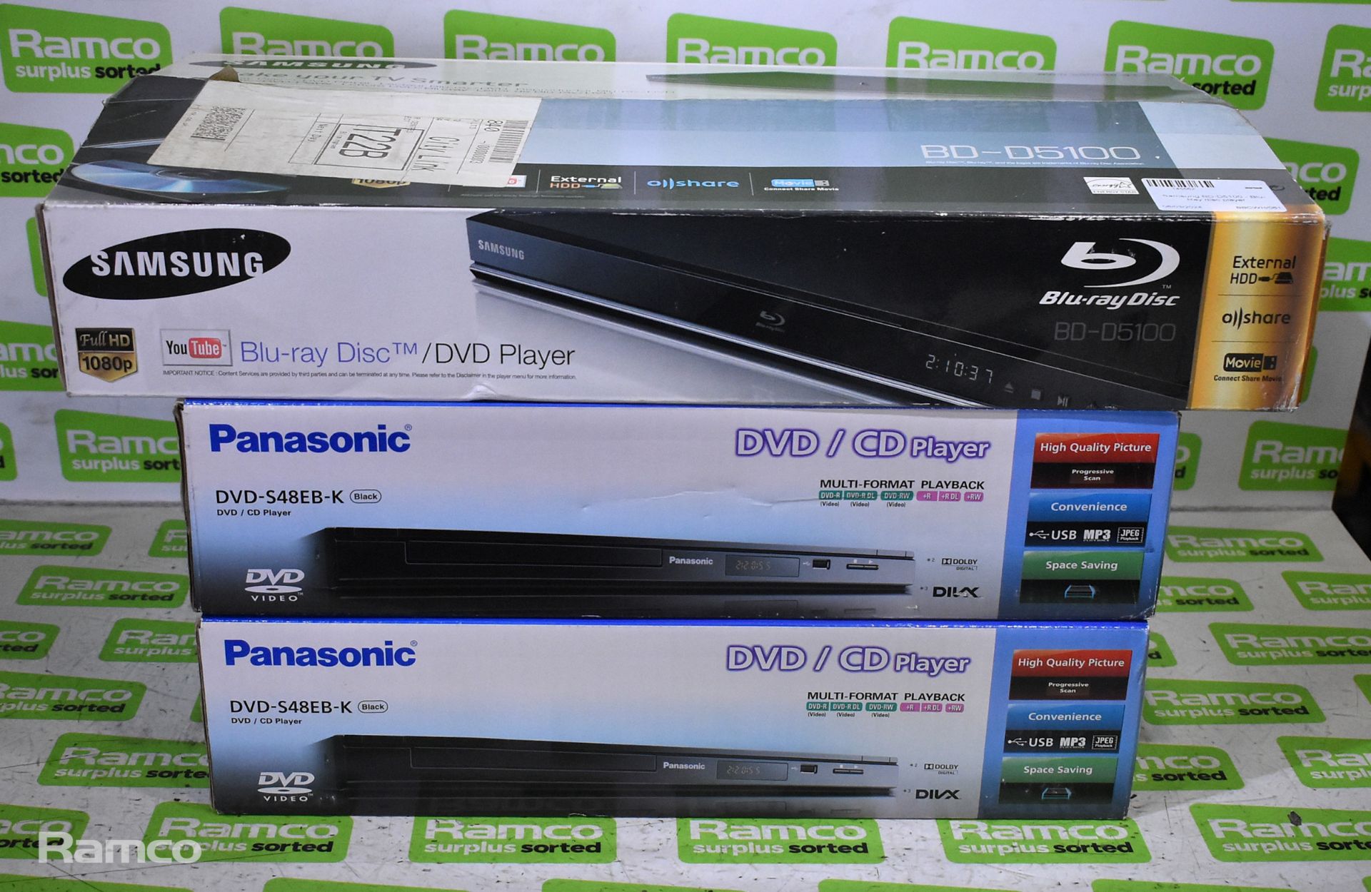 Samsung BD-D5100 blu-ray player, 2x Panasonic DVD-S48EB-K DVD/CD players - Black - Bild 12 aus 12