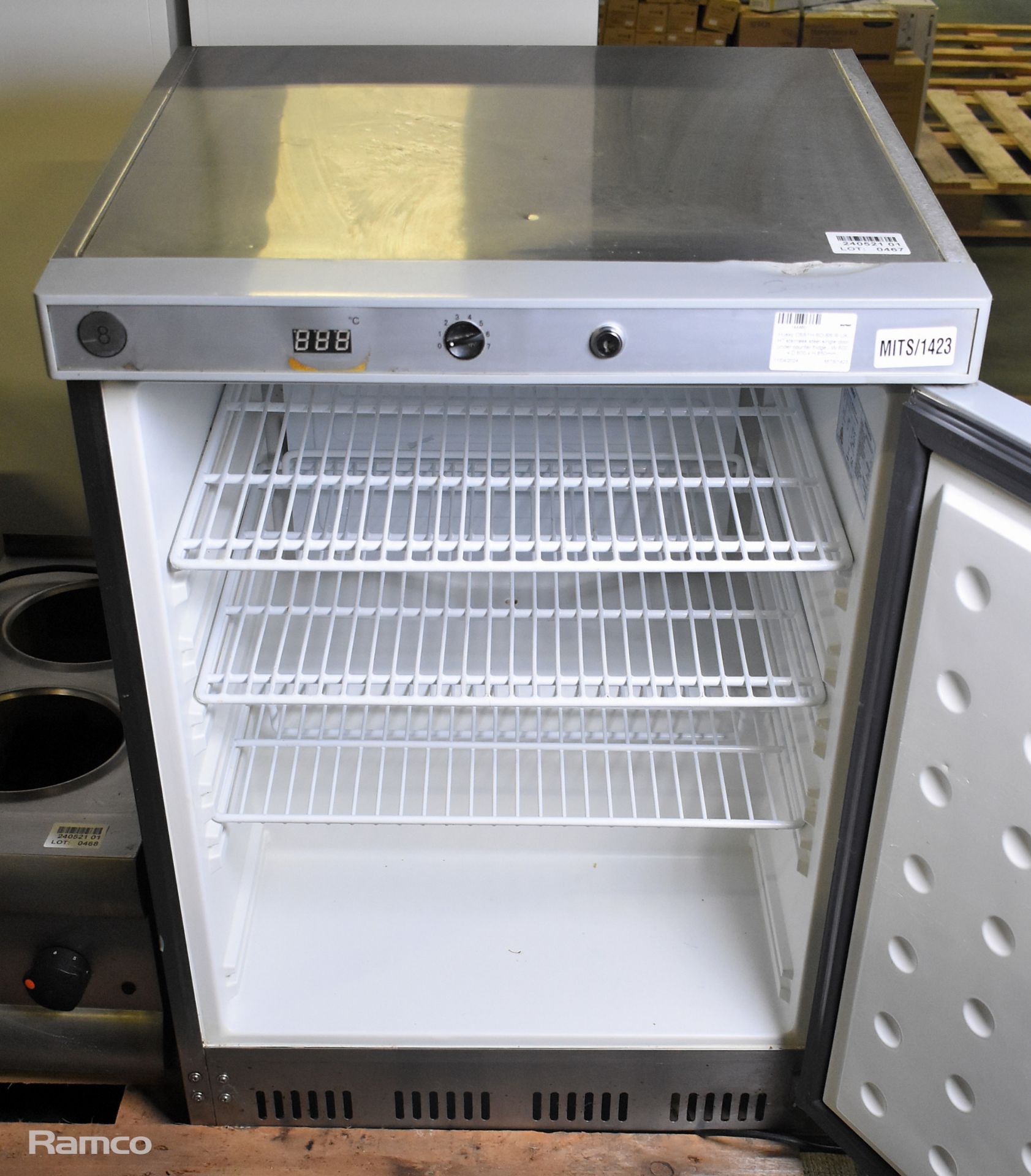 Husky CSS1H-SD-SS-R-UK-HT stainless steel single door under counter fridge - W 600 x D 600 x H 850mm - Image 2 of 7