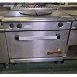 Commodore 2000 stainless steel solid top gas cooker range - damage to top - W 900 x D 900 x H 950mm