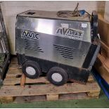 MAC Avant Zero Pressure hot mobile pressure washer - L 1000 x W 630 x H 850mm - DAMAGED HANDLE