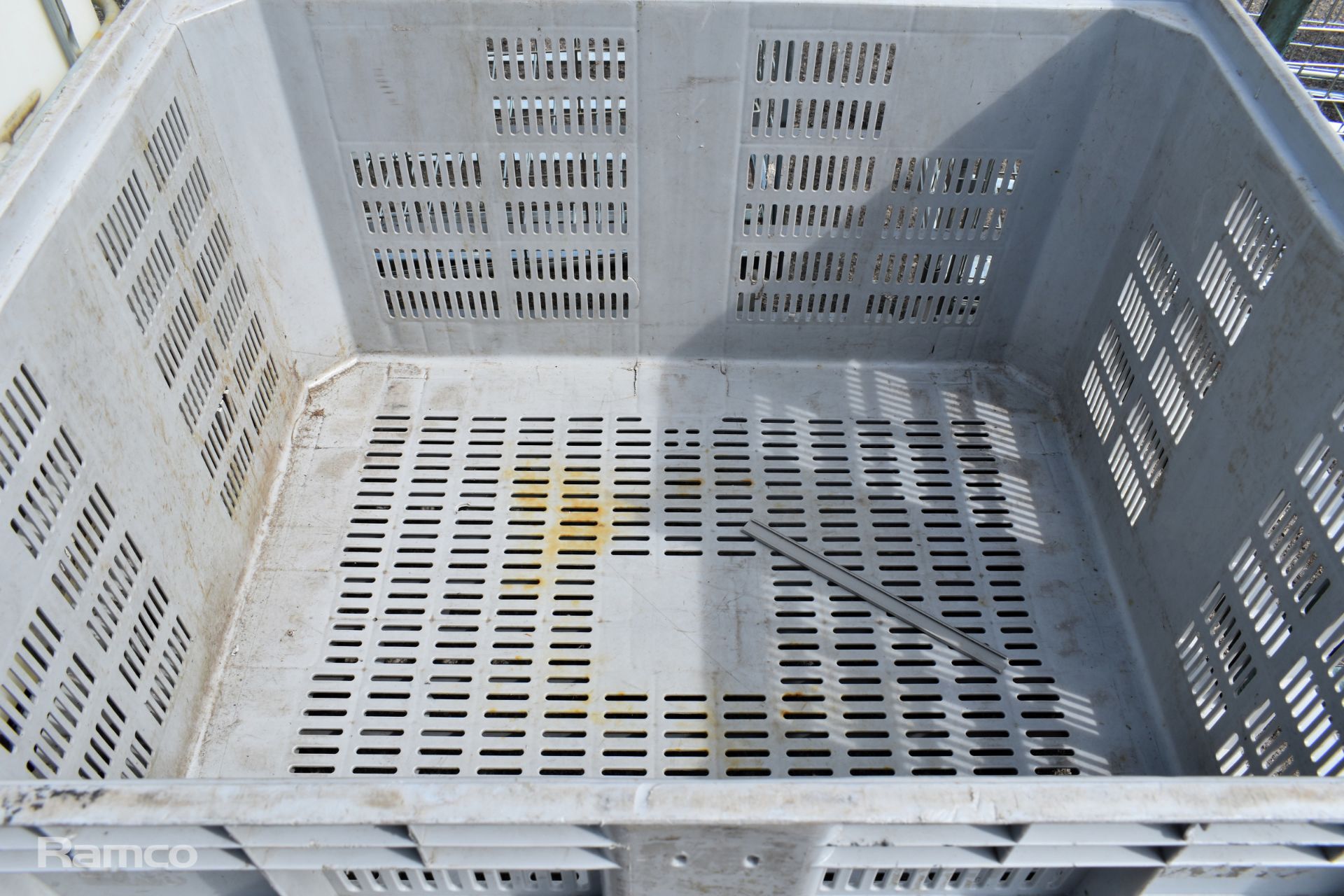 Grey magnum crate - W 1200 x D 1000 x H 730mm - Image 2 of 3