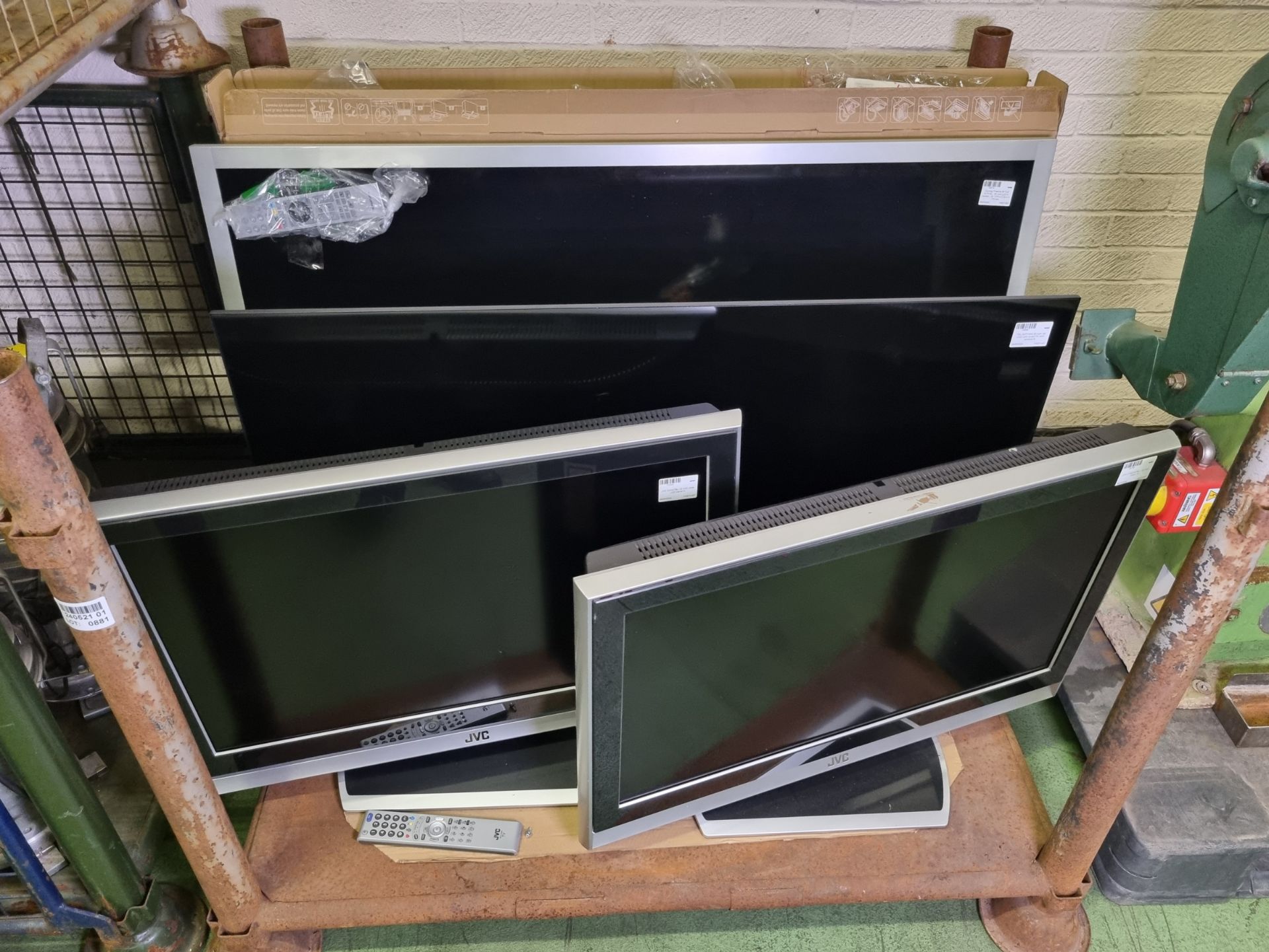 Various TV monitors - full details in the description - Image 2 of 9