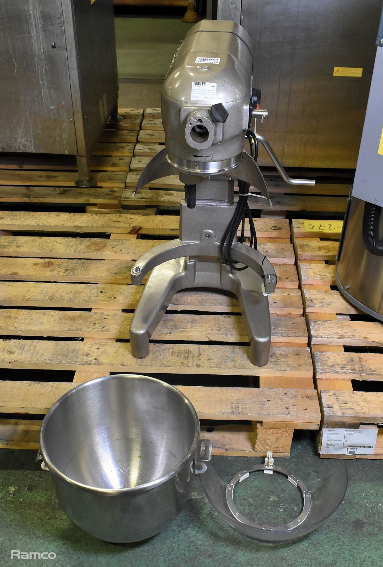 Hobart A200N mixer with bowl and attachments - 440V - 60Hz - W 450 x D 600 x H 800mm