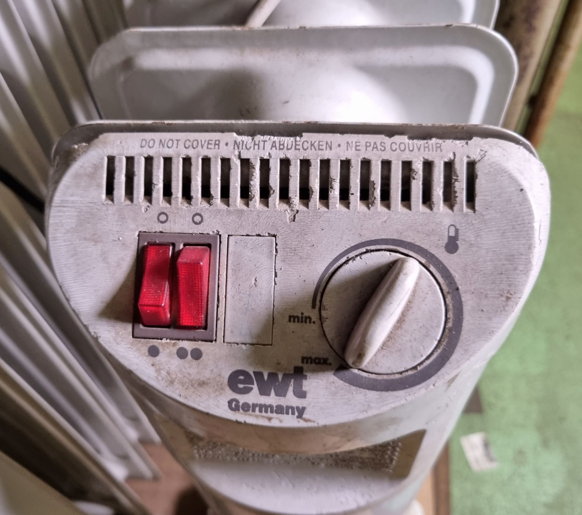 4x Electric radiators - Image 4 of 8
