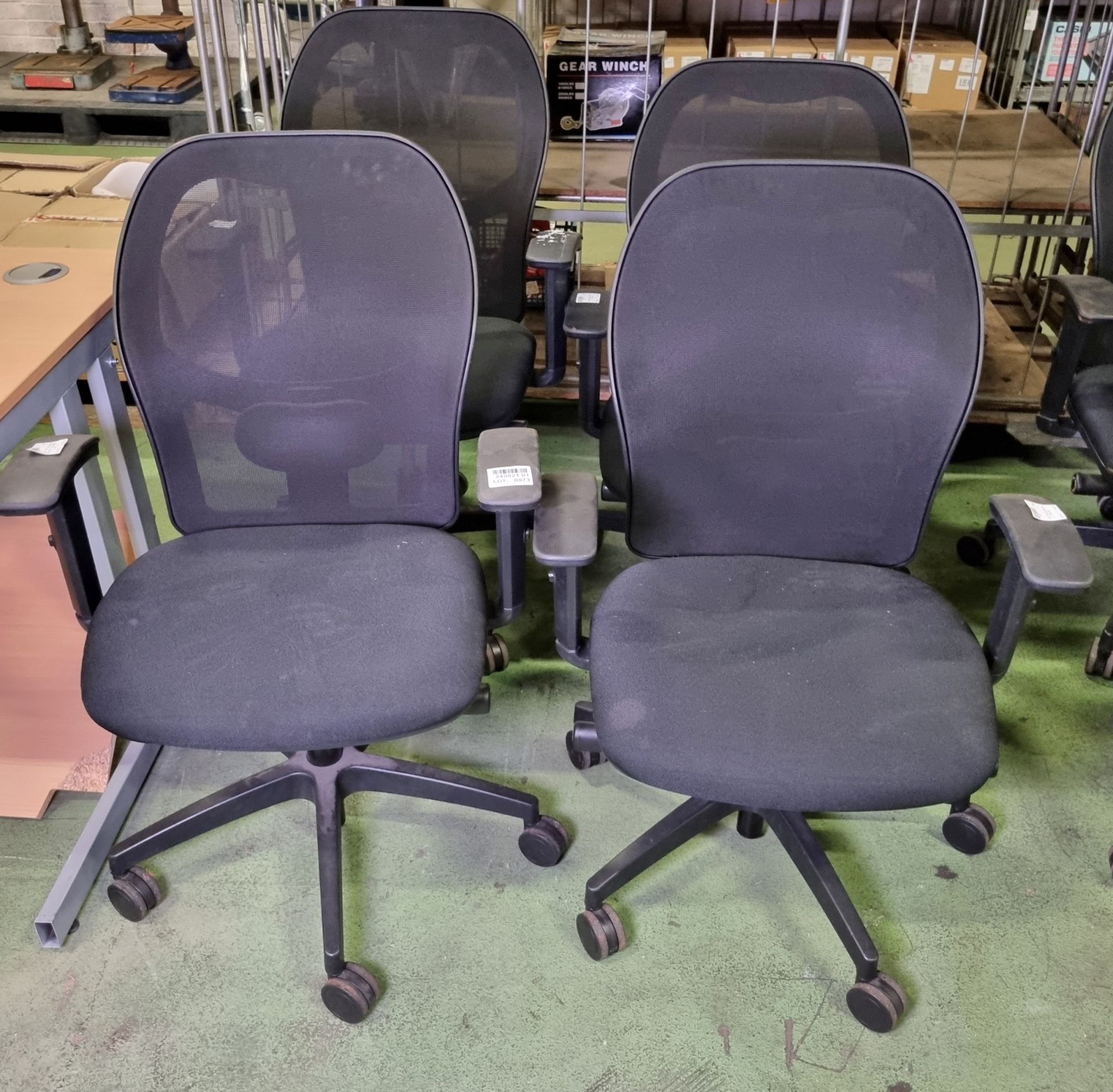 Various mesh back office chairs - details in description