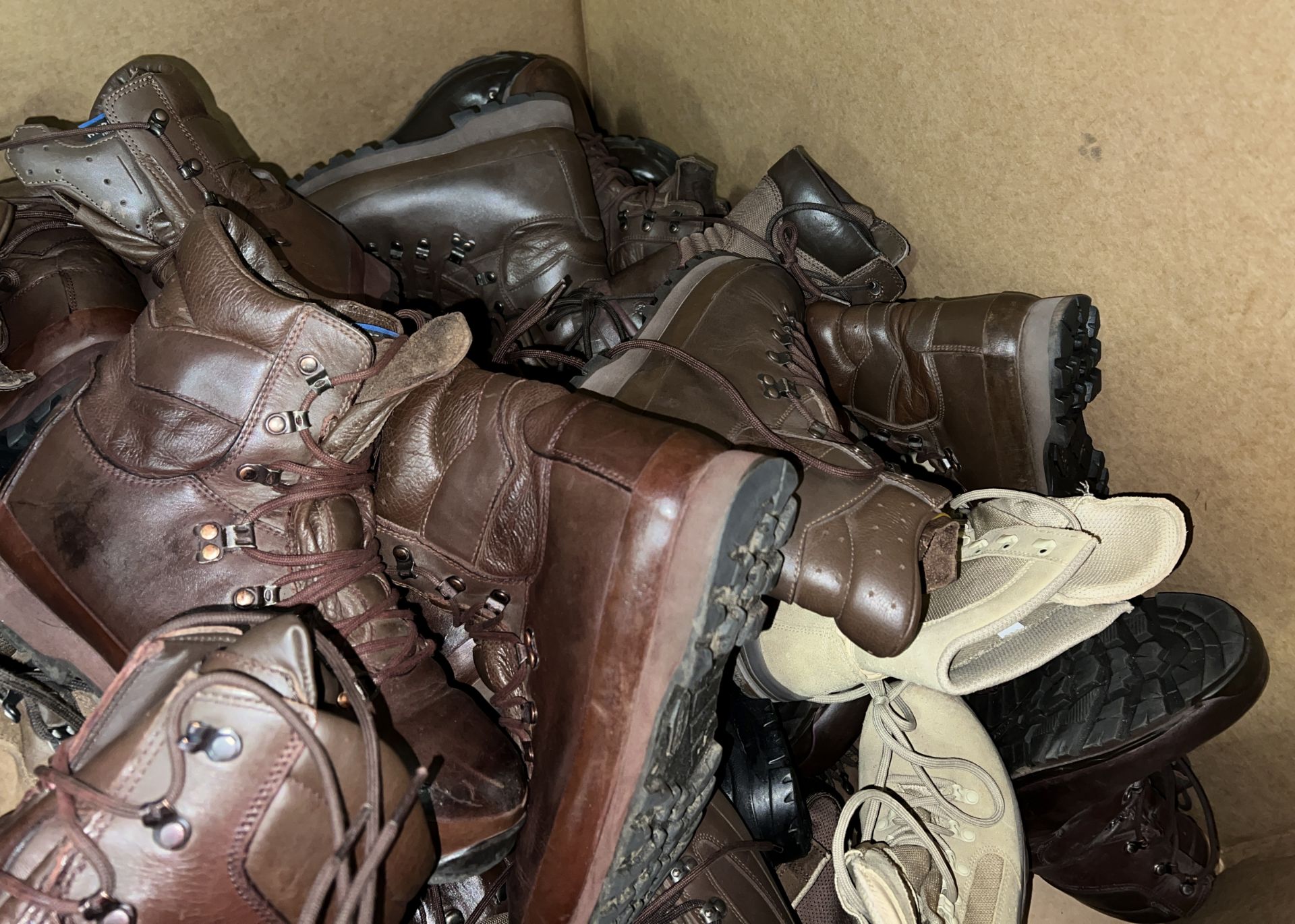 Various boots - Magnum, Haix, YDS - mixed and sizes - approx. 50 pairs - Image 3 of 15