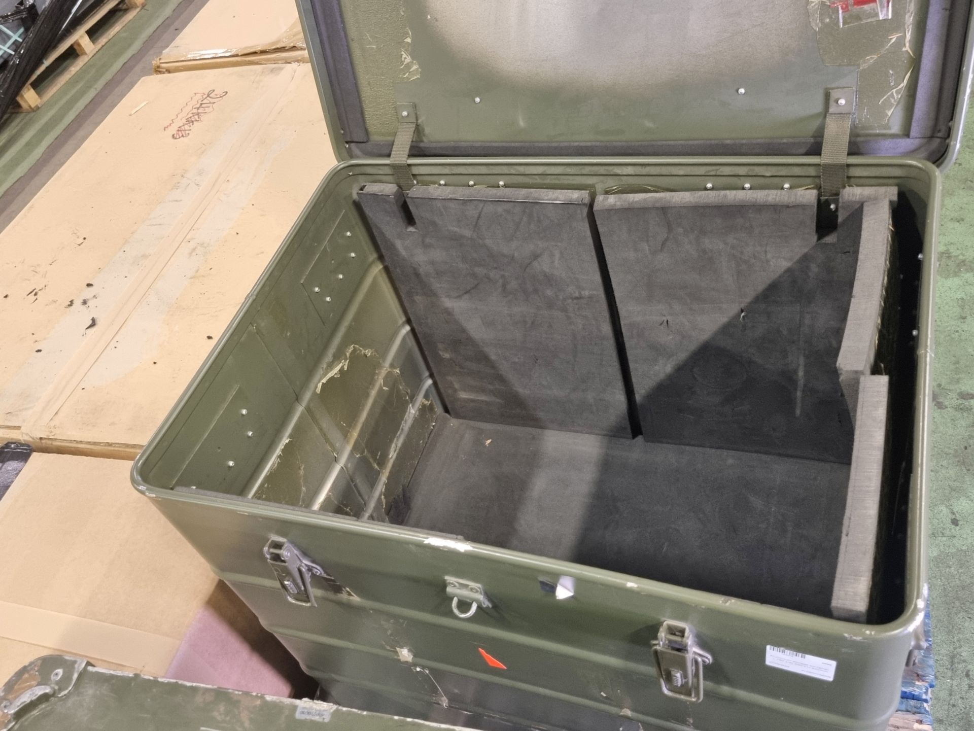 2x Aluminium storage containers - L 790 x W 590 x H 620mm - Image 3 of 4