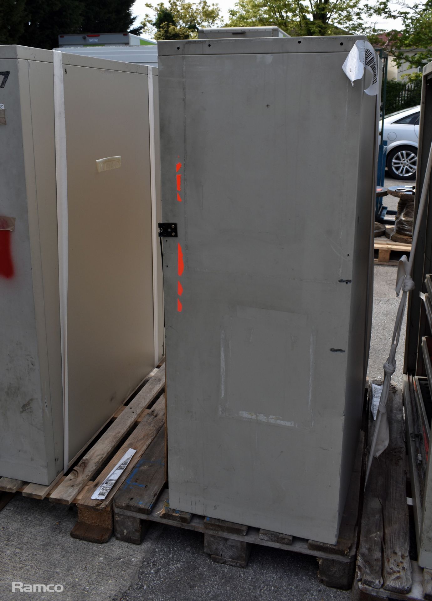 4x Elite mobile maintenance tool cabinet - L 1250 x W 550 x H 1650mm - SPARES OR REPAIRS - Image 9 of 9