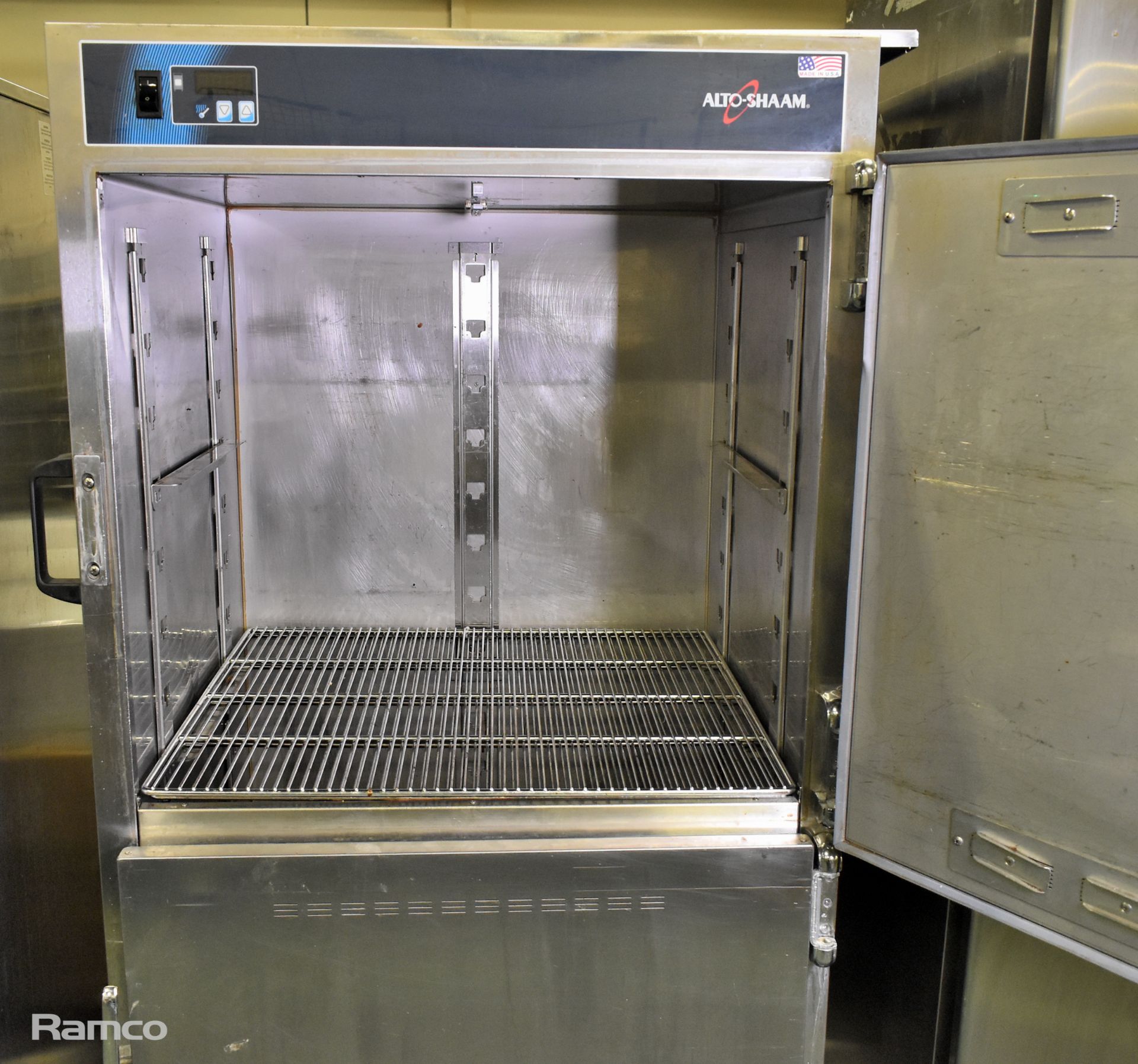 Alto-Shaam 1000-BQ2/96 stainless steel double door heated banquet cart - 230V - Image 3 of 5