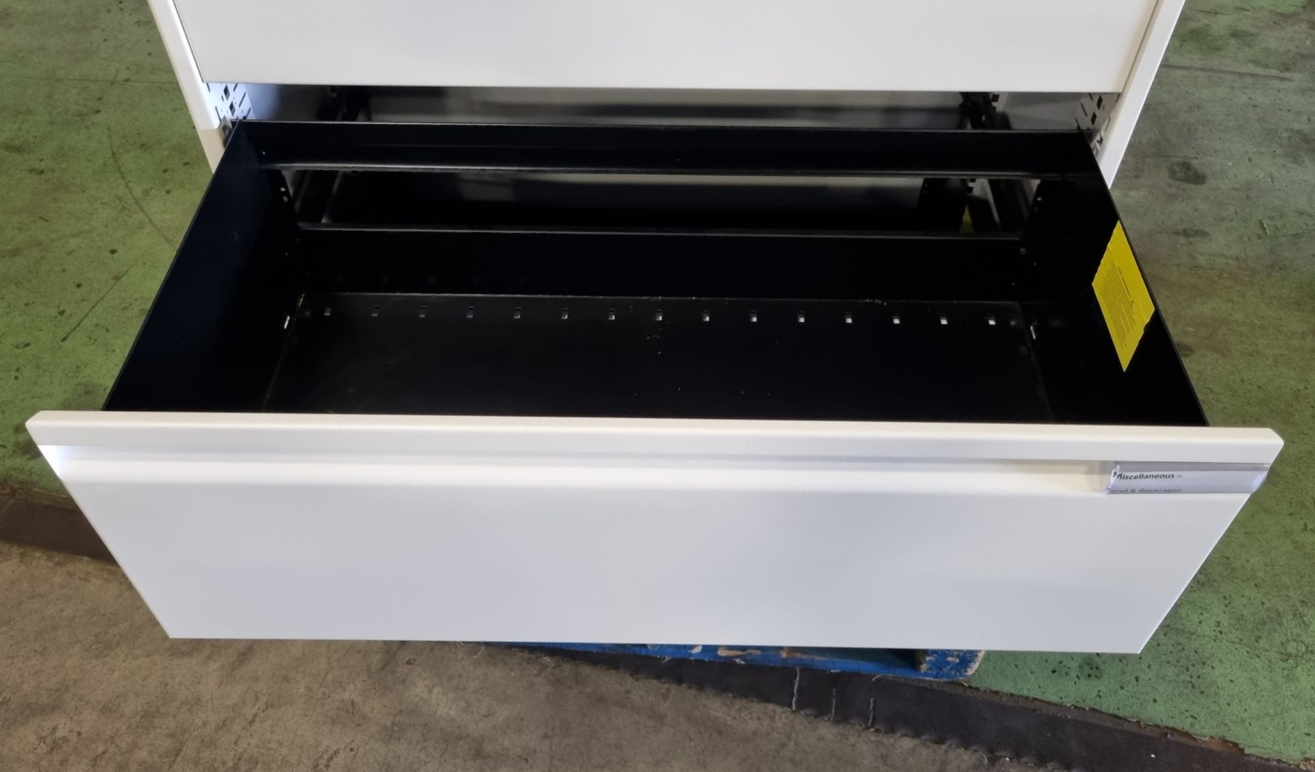 4 drawer filing cabinet - W 900 x D 480 x H 1300mm - Image 3 of 3
