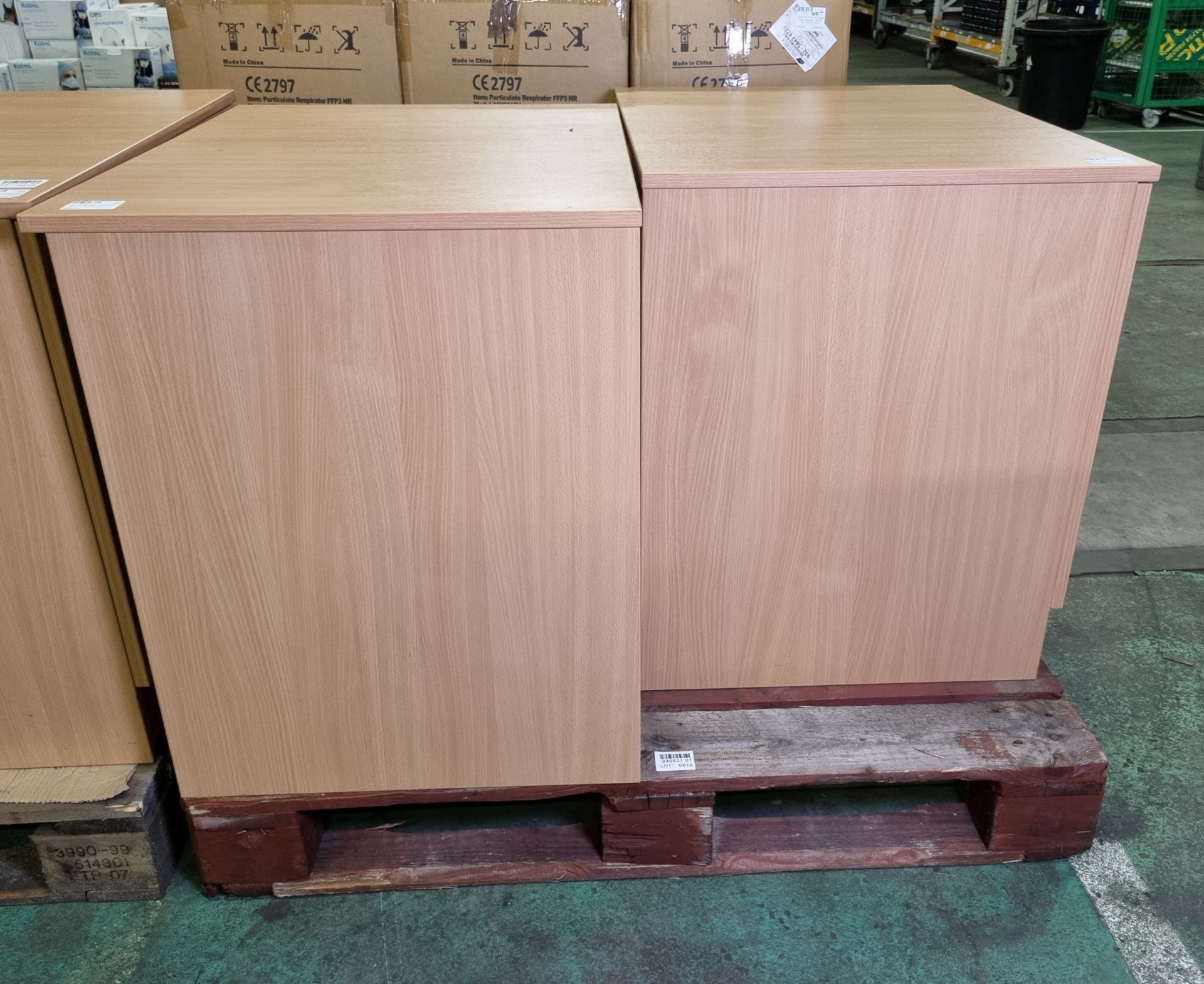 2x Light wood effect double door cabinets - W 800 x D 600 x H 720mm