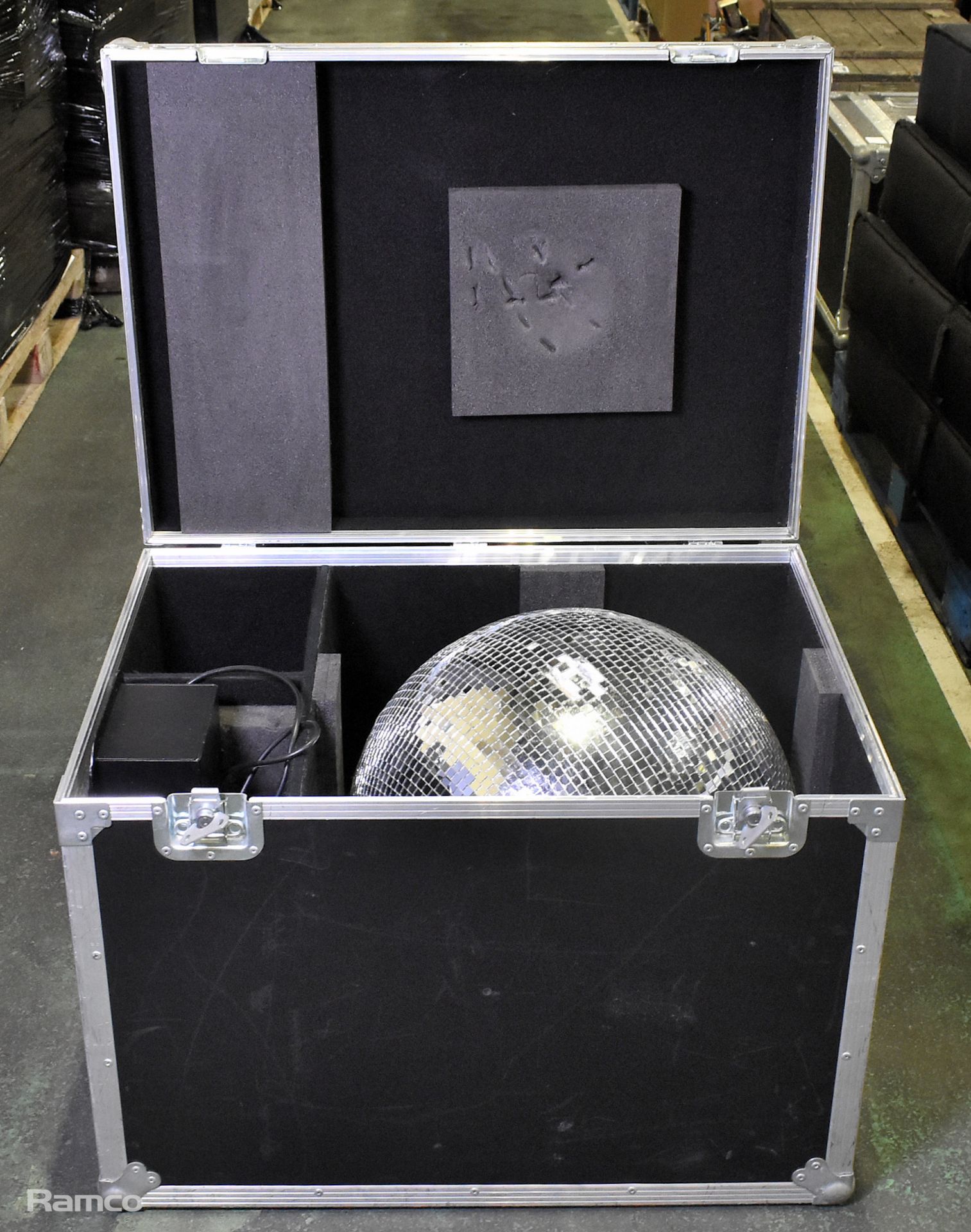 22 inch mirror balls with rotator and flying hardware - full details in desc. - Image 6 of 13