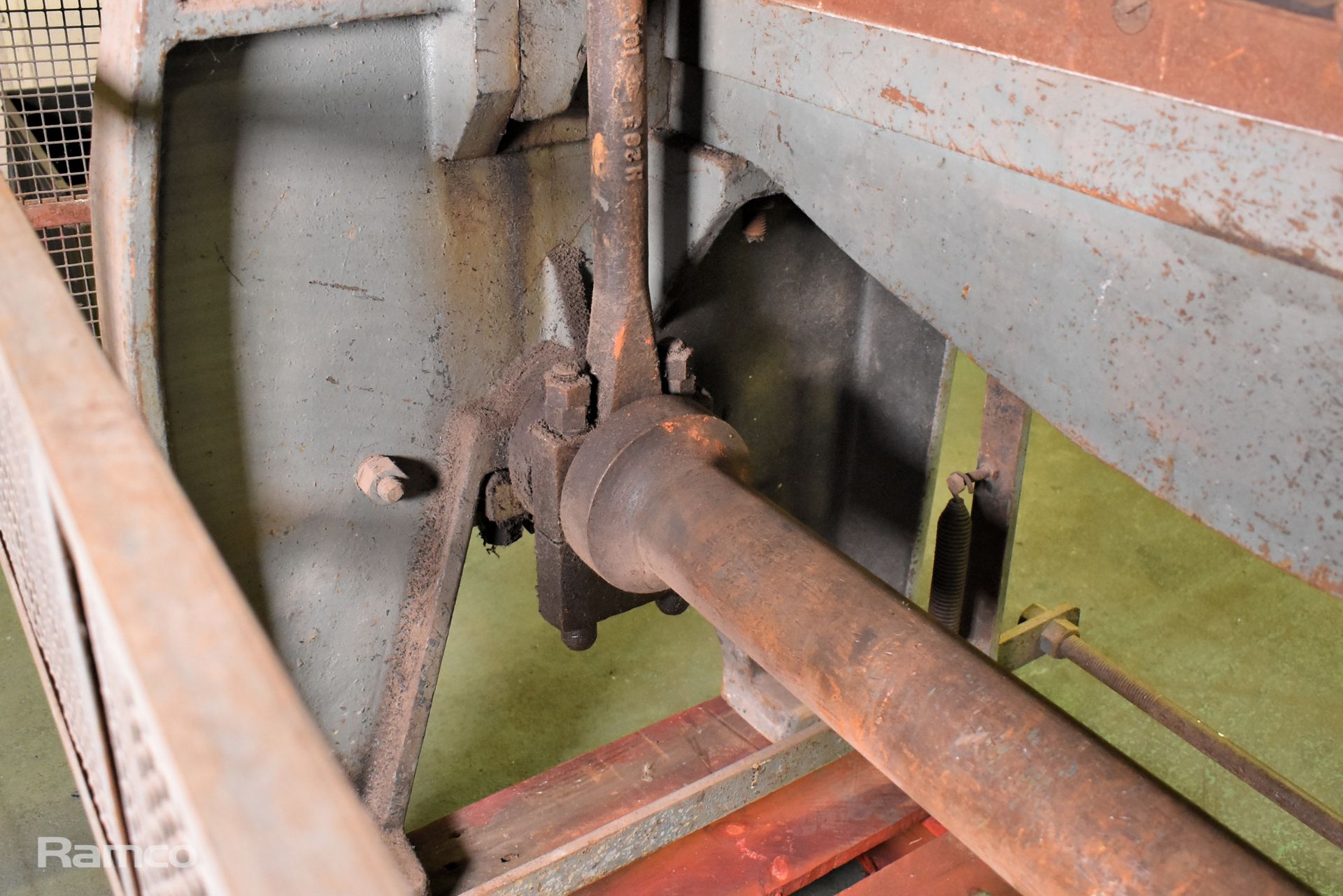 A.J Morgan & Sons Limited sheet metal guillotine - capacity: 14 gauge mild steel - Image 9 of 11