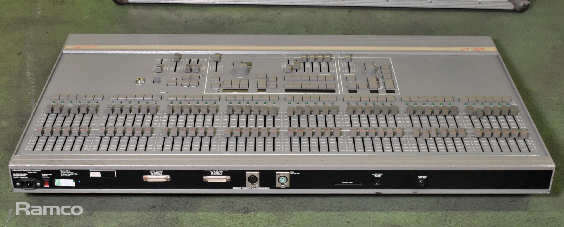 Sirius Zero 88 48 channel lighting board in flight case - L 1150 x W 270 x H 840mm - Image 9 of 12