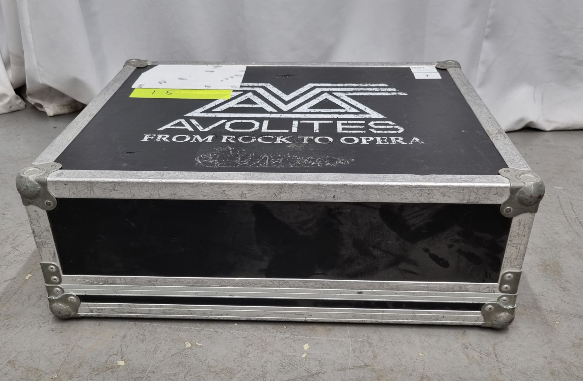 Avolites Pearl Tiger lighting console with flight case - Image 10 of 10