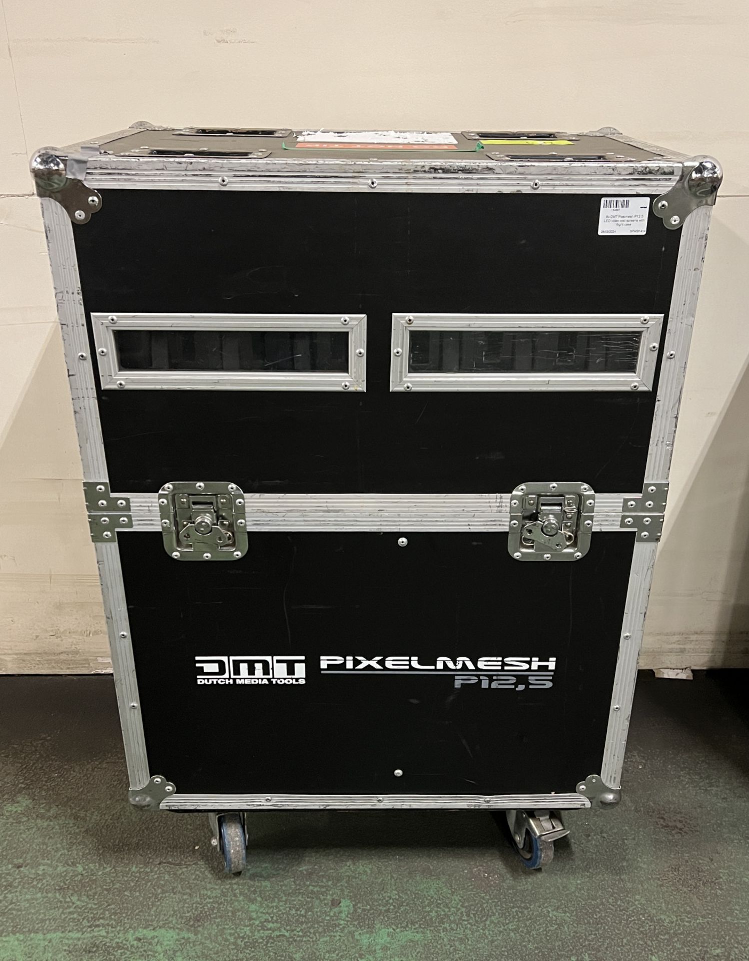 DMT Pixelmesh P12.5 LED video wall screens with flight cases - full details in description - Image 2 of 23