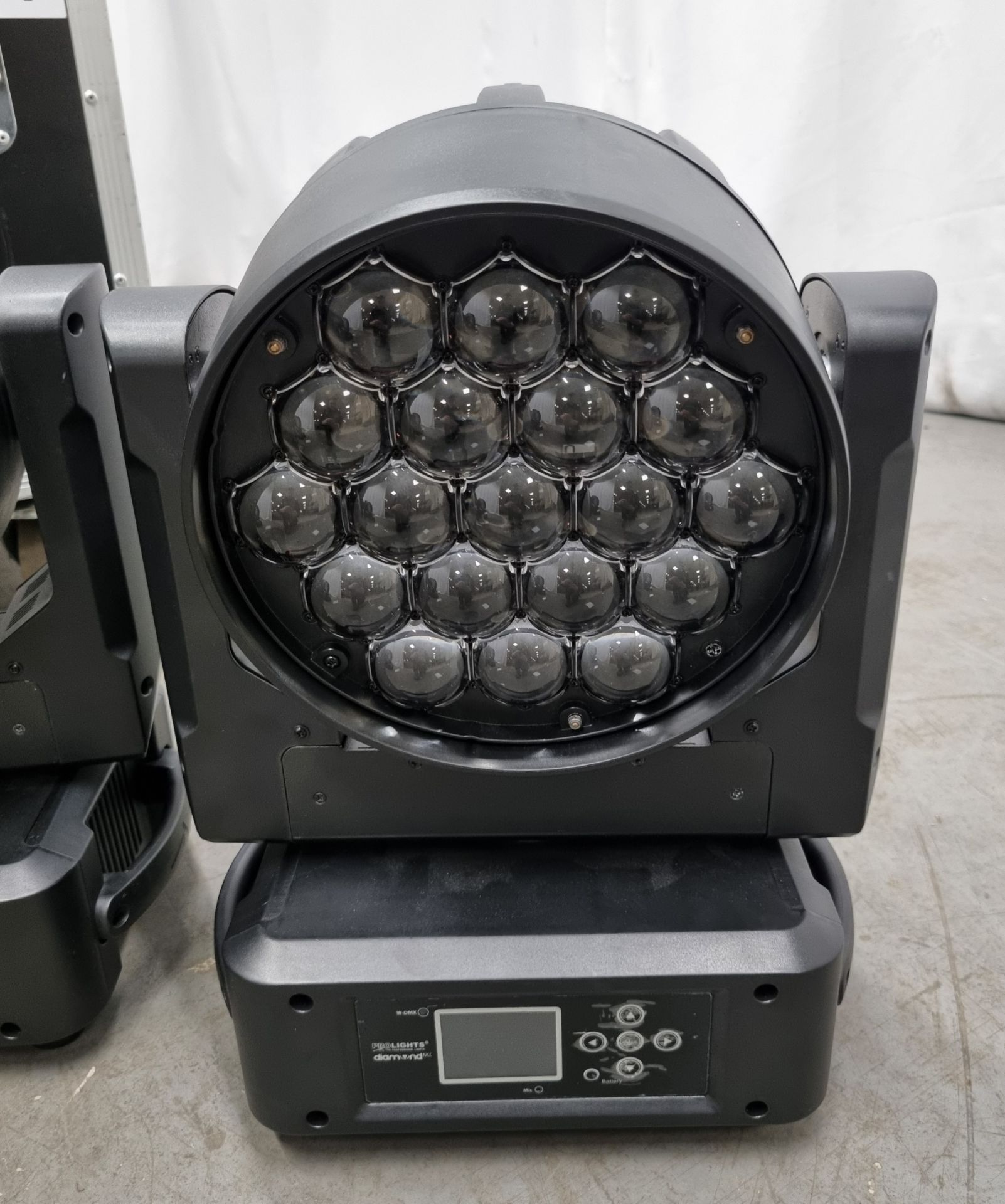 4x Prolights Diamond 19CC 19x15W moving LED wash lights with flight case - Image 3 of 12