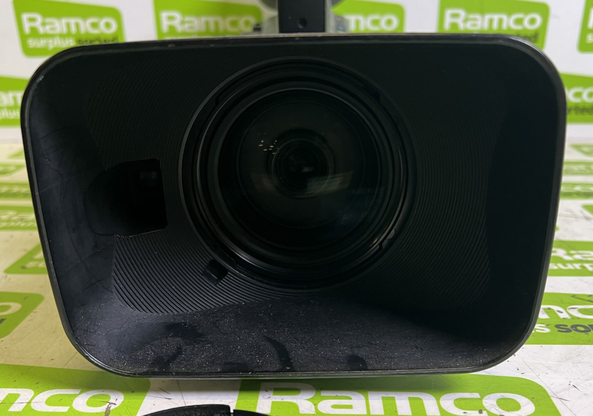 Canon XF305 video camera in storage bag - MISSING SDI OUTPUT - Bild 3 aus 10