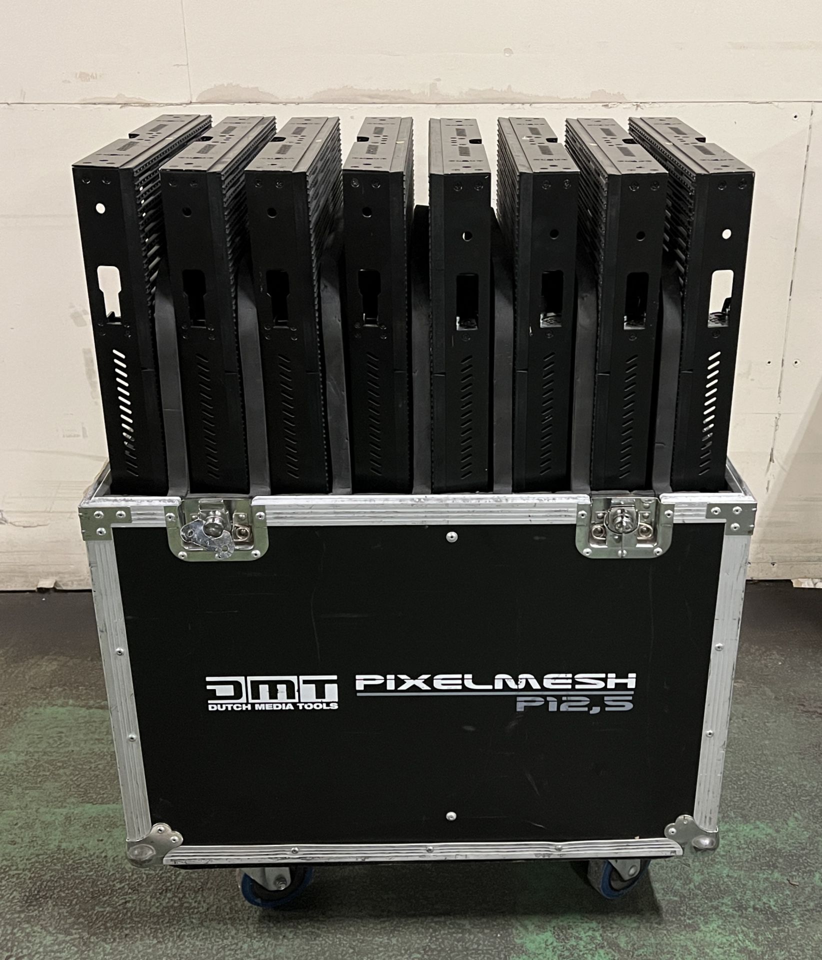 DMT Pixelmesh P12.5 LED video wall screens with flight cases - full details in description - Image 3 of 23