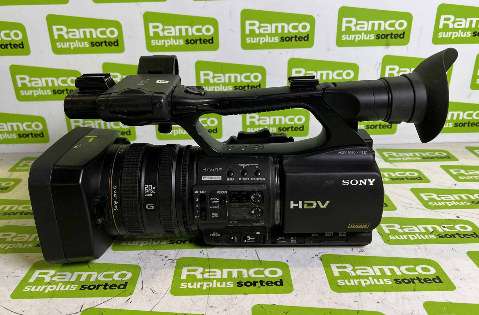 Sony HVR Z5P digital HD video camcorder with charger in case - Image 8 of 11