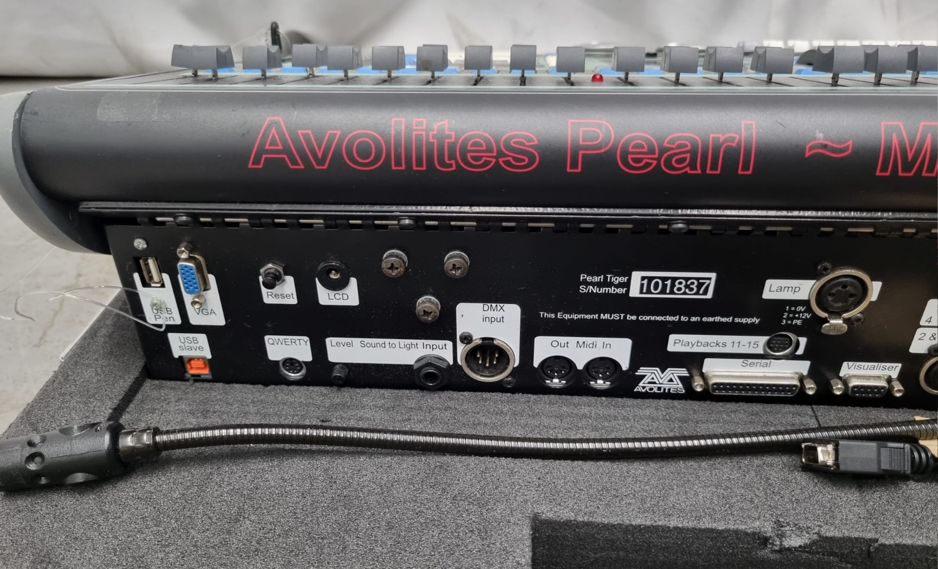 Avolites Pearl Tiger lighting console with flight case - Image 6 of 12