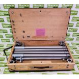 Karba Projektionstisch wooden boxed collapsible projector stand with handle - SPARES OR REPAIRS