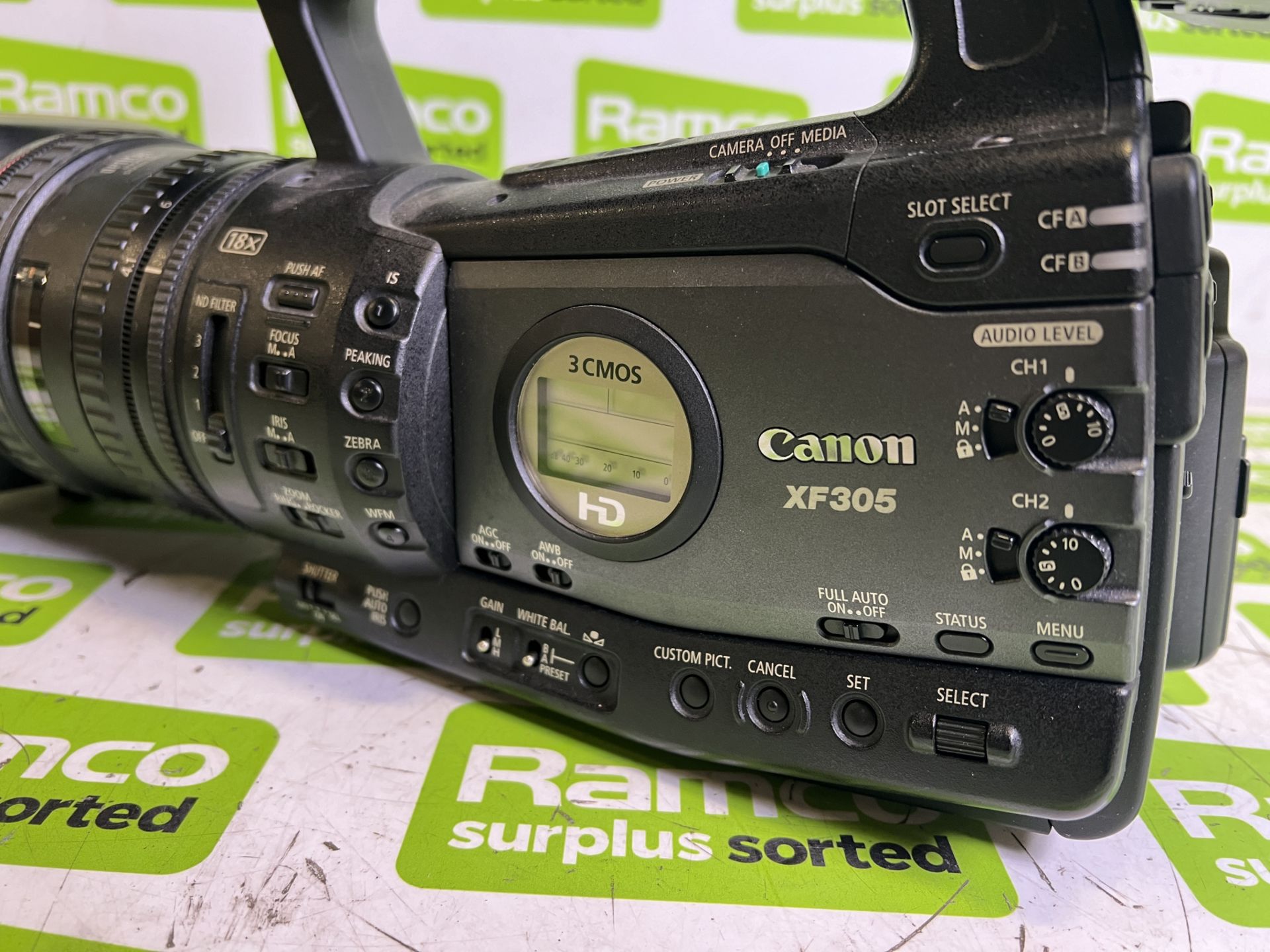 Canon XF305 video camera in storage bag - MISSING SDI OUTPUT - Bild 6 aus 10