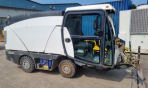 2009 Johnston 142A 101T Compact road sweeper - 12012 miles - 6156 hours
