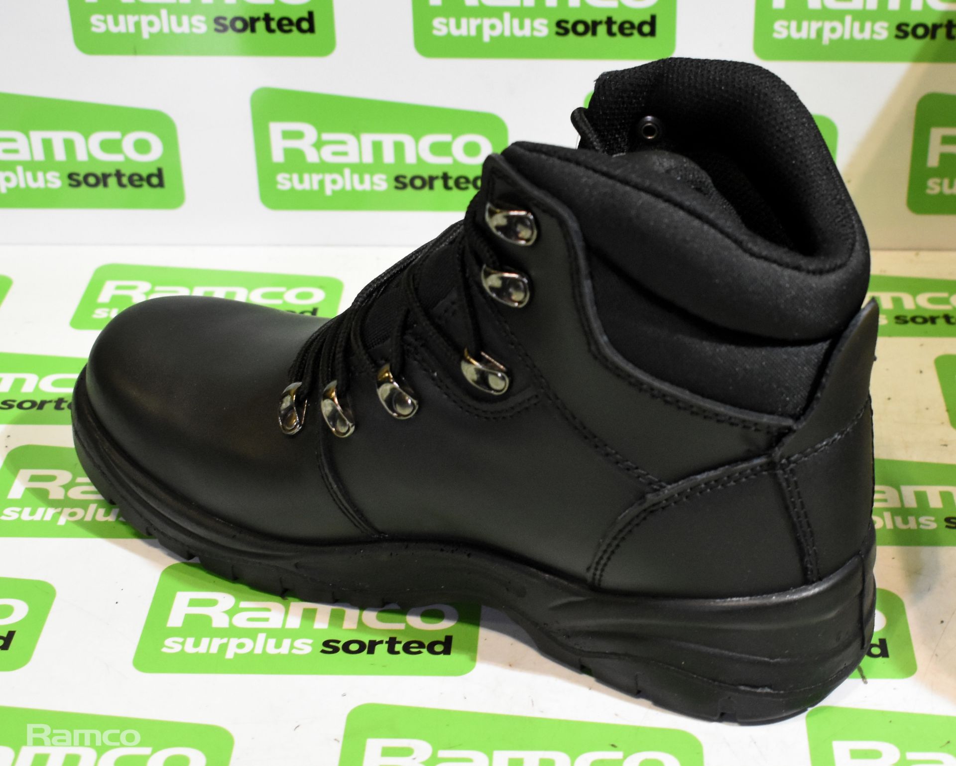 4x pairs of Portwest FD17 metatarsal protector safety boots - UK 8 - Image 2 of 5