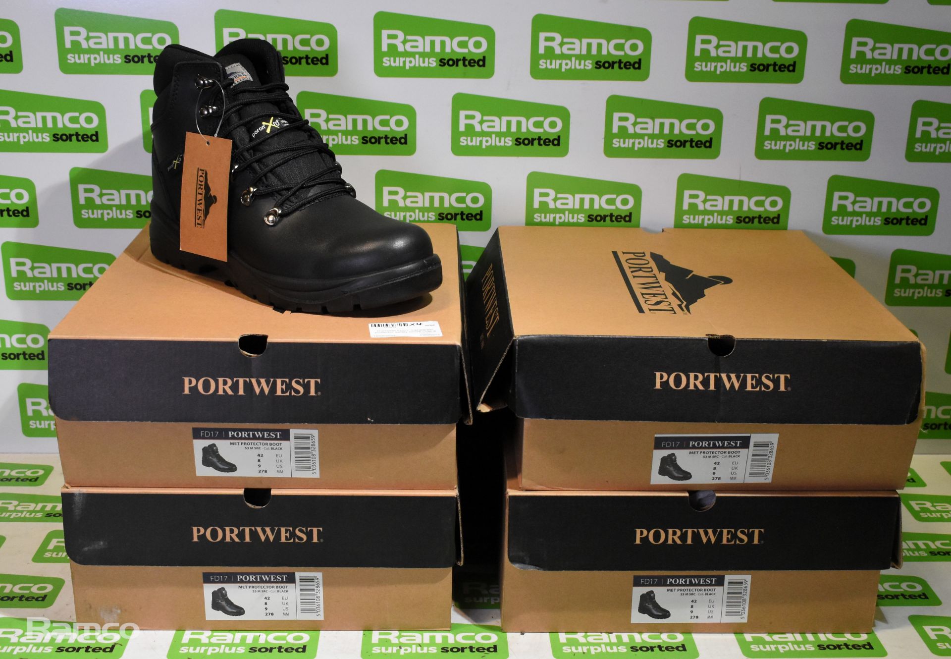 4x pairs of Portwest FD17 metatarsal protector safety boots - UK 8 - Image 5 of 5