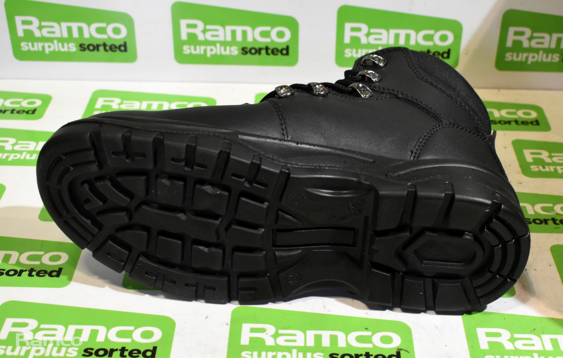 4x pairs of Portwest FD17 metatarsal protector safety boots - UK 8 - Image 3 of 5