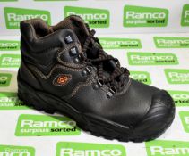 3x pairs of Cofra New Reno black safety boots - UK 7