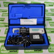 Cadar RS 232 digital bore gauge with case