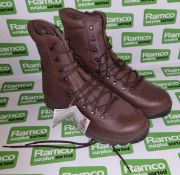 Altberg defender combat boots - Brown - size 15