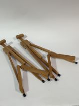 A pair of Inscribe oak folding adjustable table picture easels, (H x 38 cm)