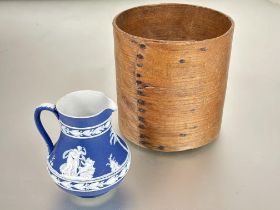 A Scandinavian vintage bentwood cylinder kitchen utensil container H x 16cm  D x 15cm and a Wedgwood