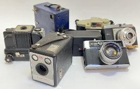 A quantity of vintage cameras including Kodak, Amica etc...(8)