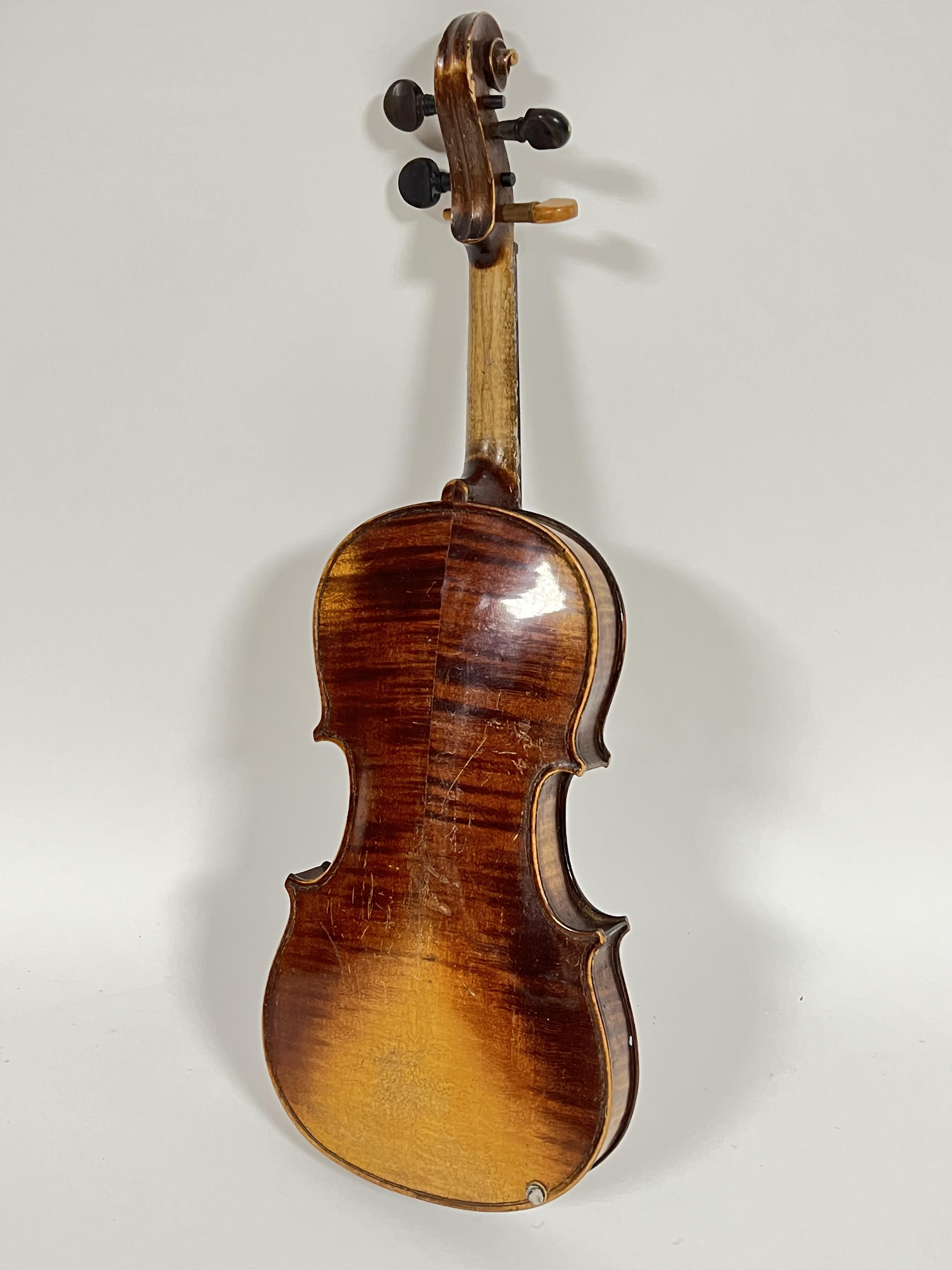An early twentieth century violin of two-piece back construction with baize-lined fitted case ( - Image 2 of 3