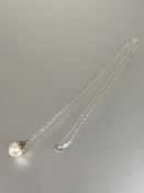 A white metal mounted cultured pearl pendant on 14ct white gold trace link chain D 0.7cm chain L x