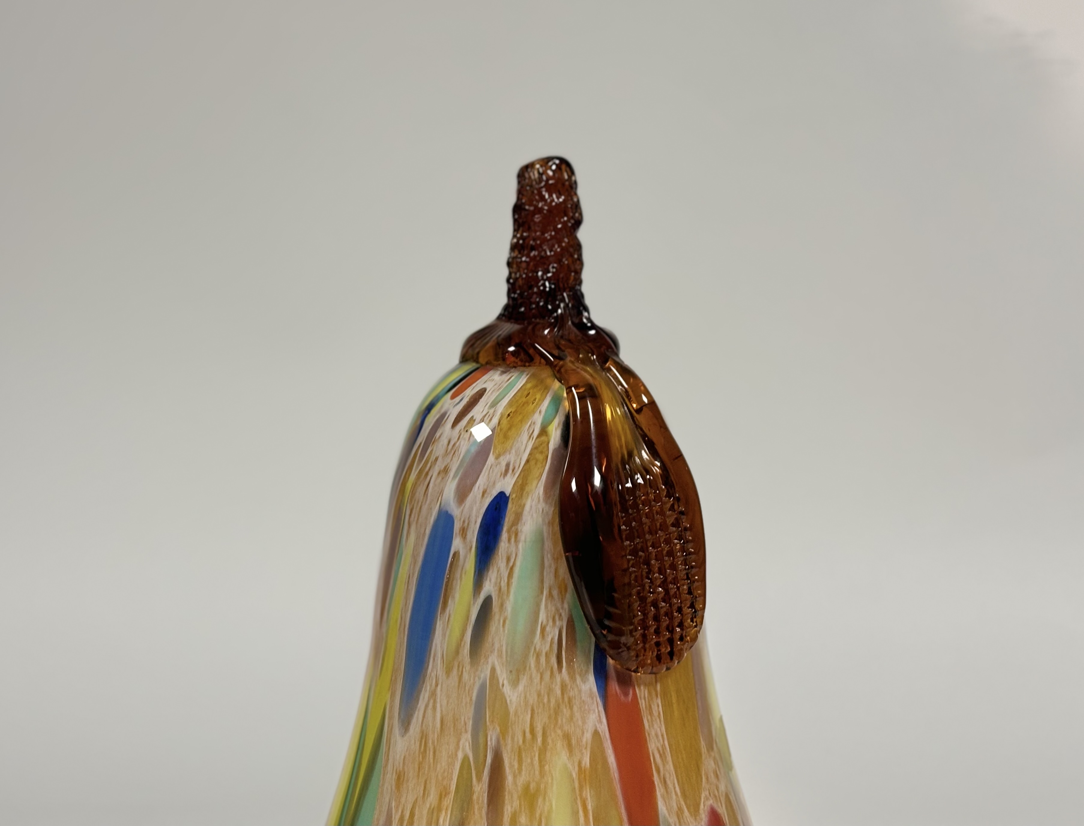 A large Murano glass model of a gourd, Maestri Vetrai, second half of the 20th century, the body - Image 2 of 4