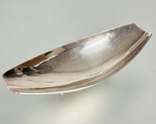 A modern Albert Edward Jones  Birmingham silver navette shaped open ended dish with  planished