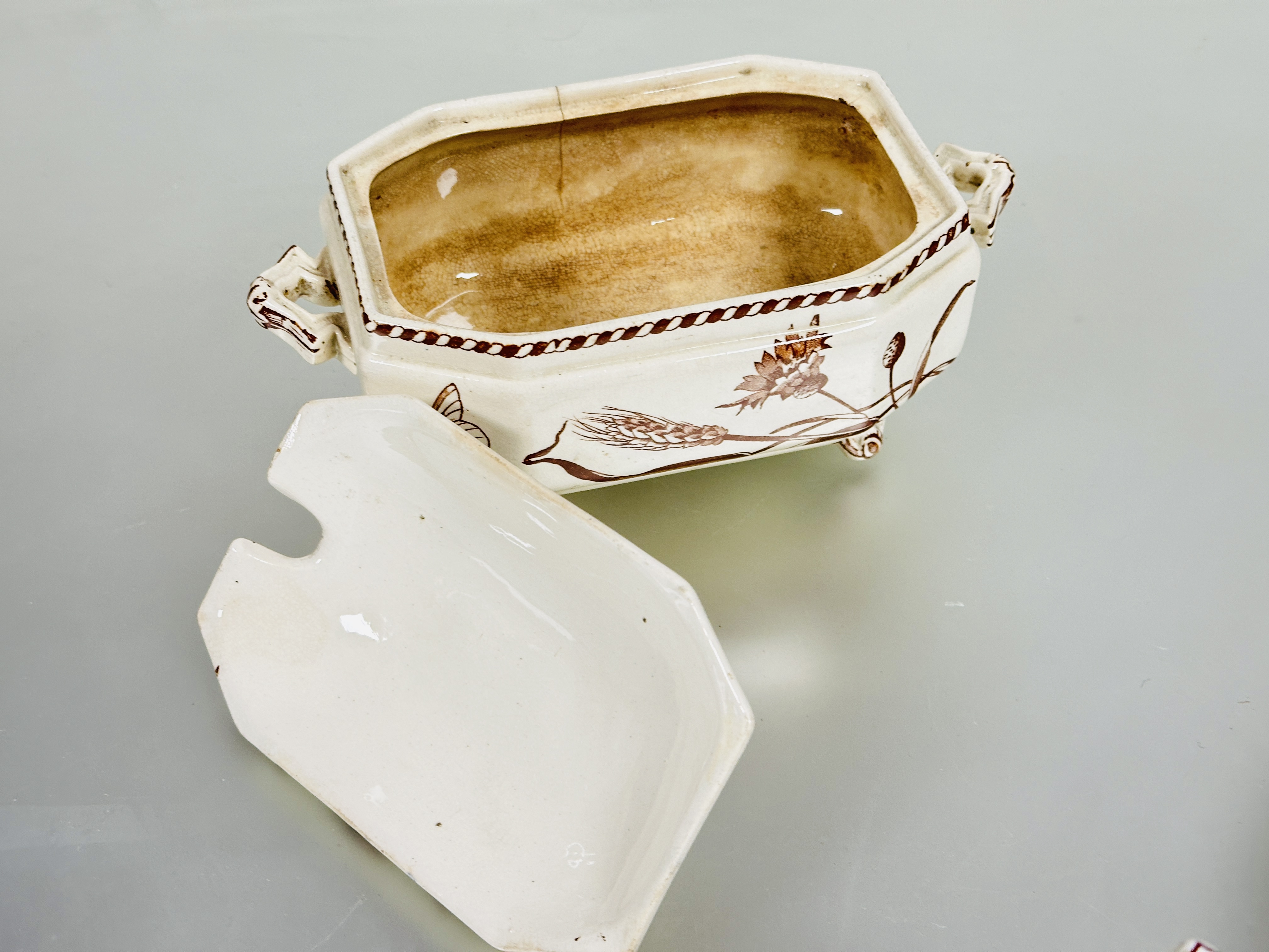 A E.F. Bodley & Sons ironstone twin handled sardine dish and cover for the Leith, Hull & Hamburg - Image 4 of 4