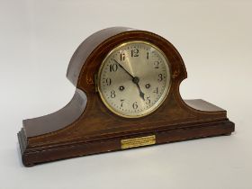 Early 20th century mahogany dome top mantel clock, the case with boxwood and walnut inlay and