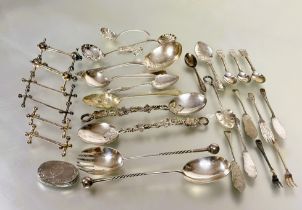 A collection of Epns flatware pair vine handled fruit spoons, a pair of ball pattern salad