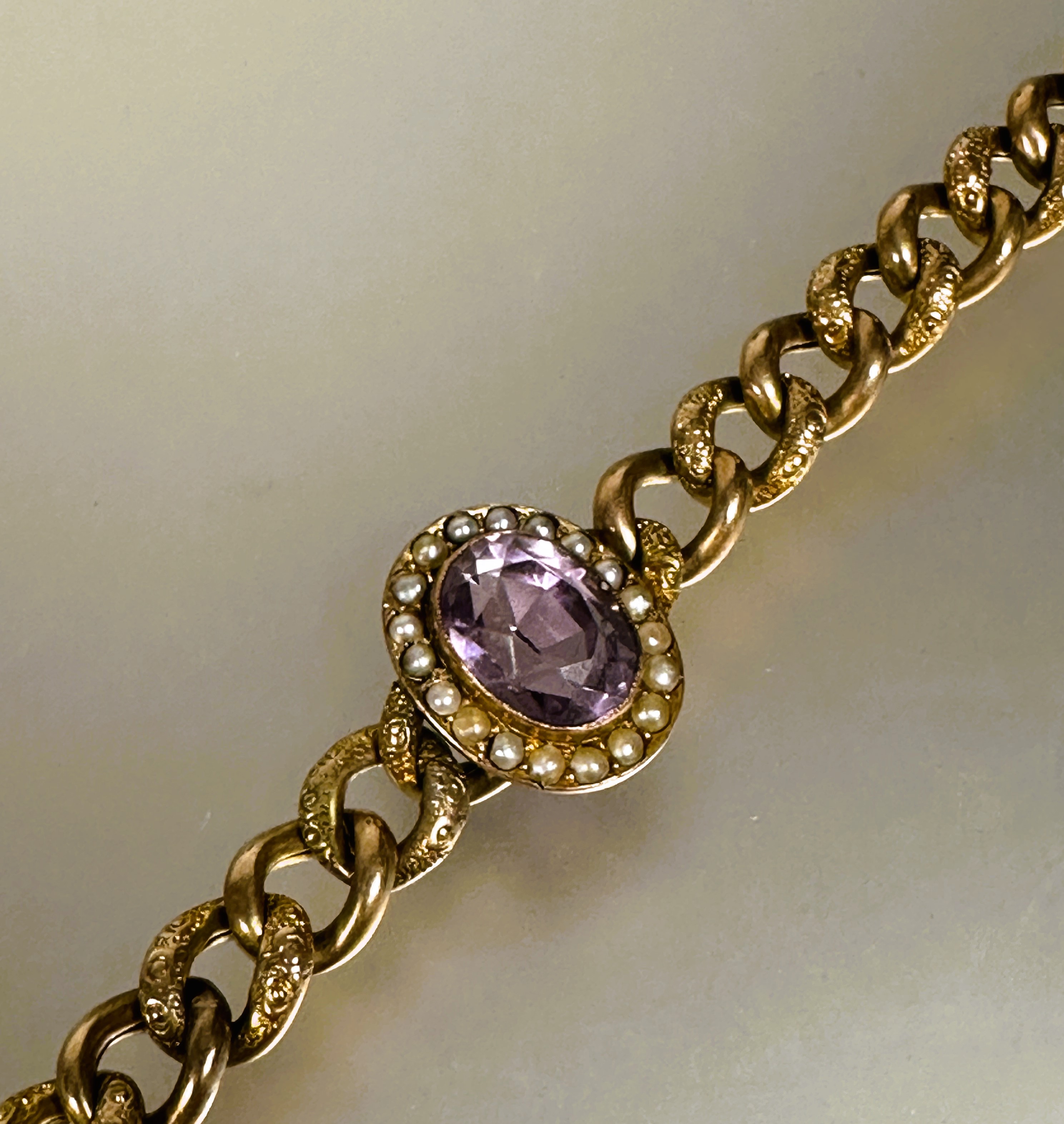 A late 19thc 9ct gold engraved kerb link chain bracelet with clasp fastening and safety chain - Image 2 of 5